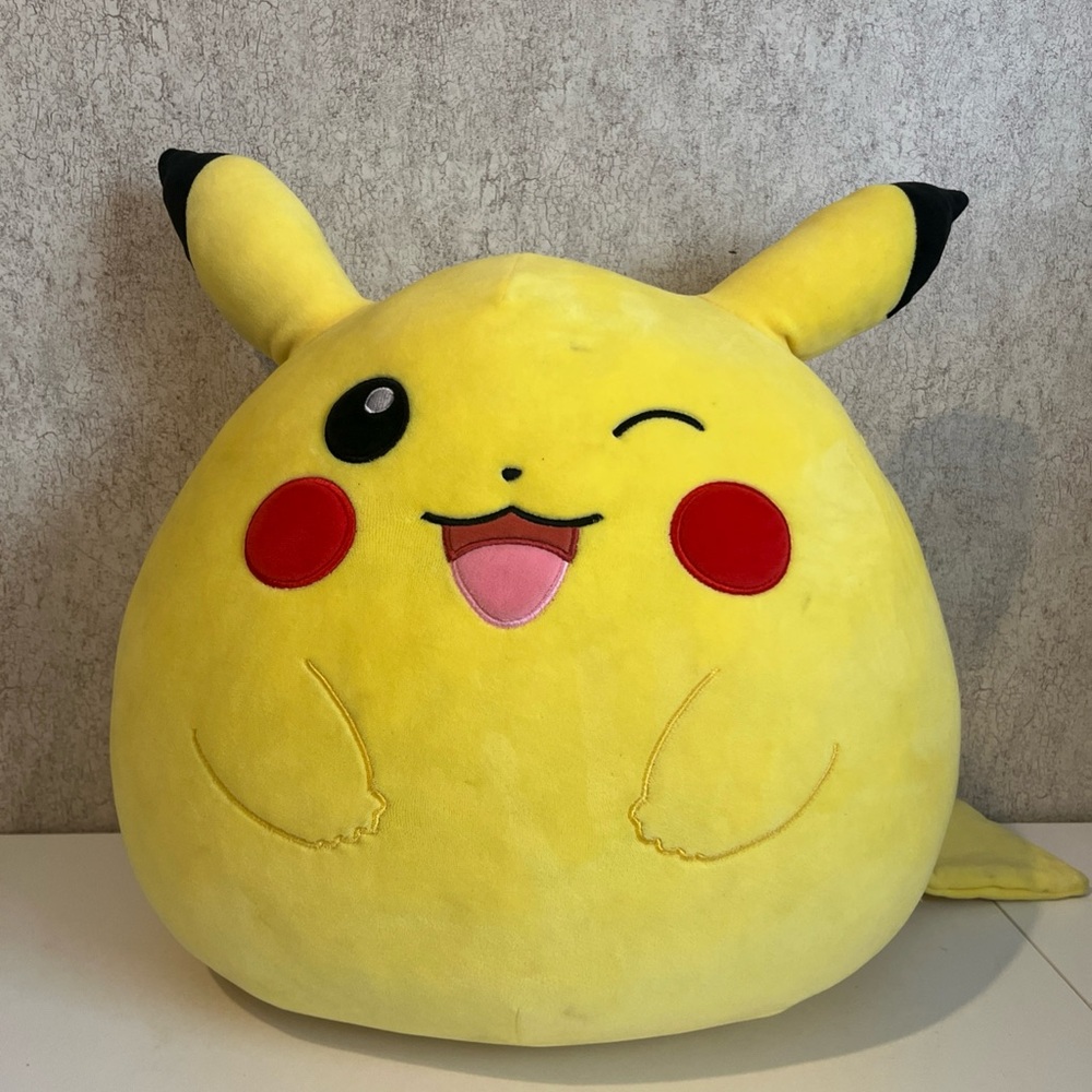 Winking Pikachu Squishmallow Jumbo Giant Giant Plush Squishy 2023